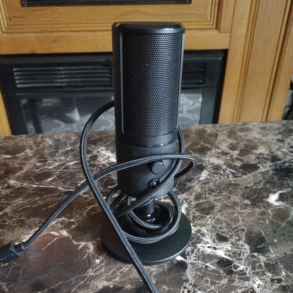 Used razor computer microphone